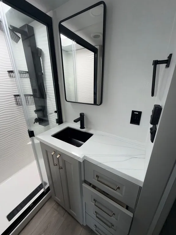 2025 Brinkley Model G 3970, Photos photo 35