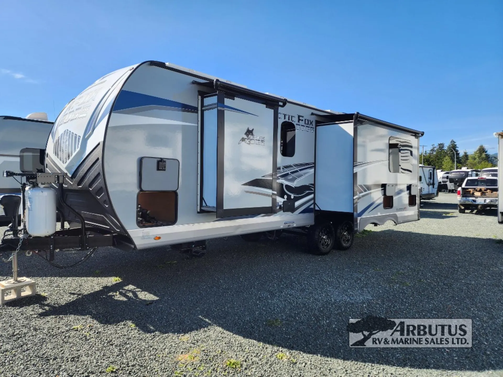 2024 Northwood Arctic Fox Edge 27SX - Photo 4