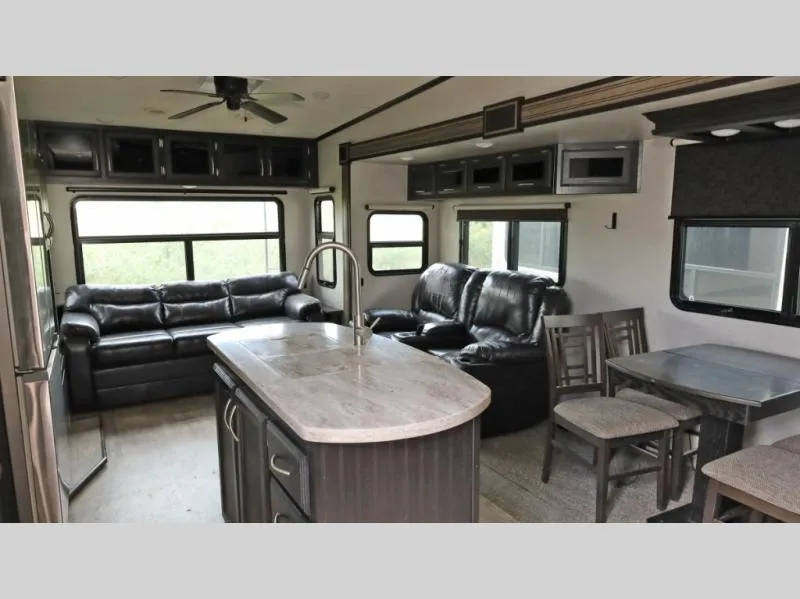 2019 KZ Durango 2500 318RLT - Photo 2