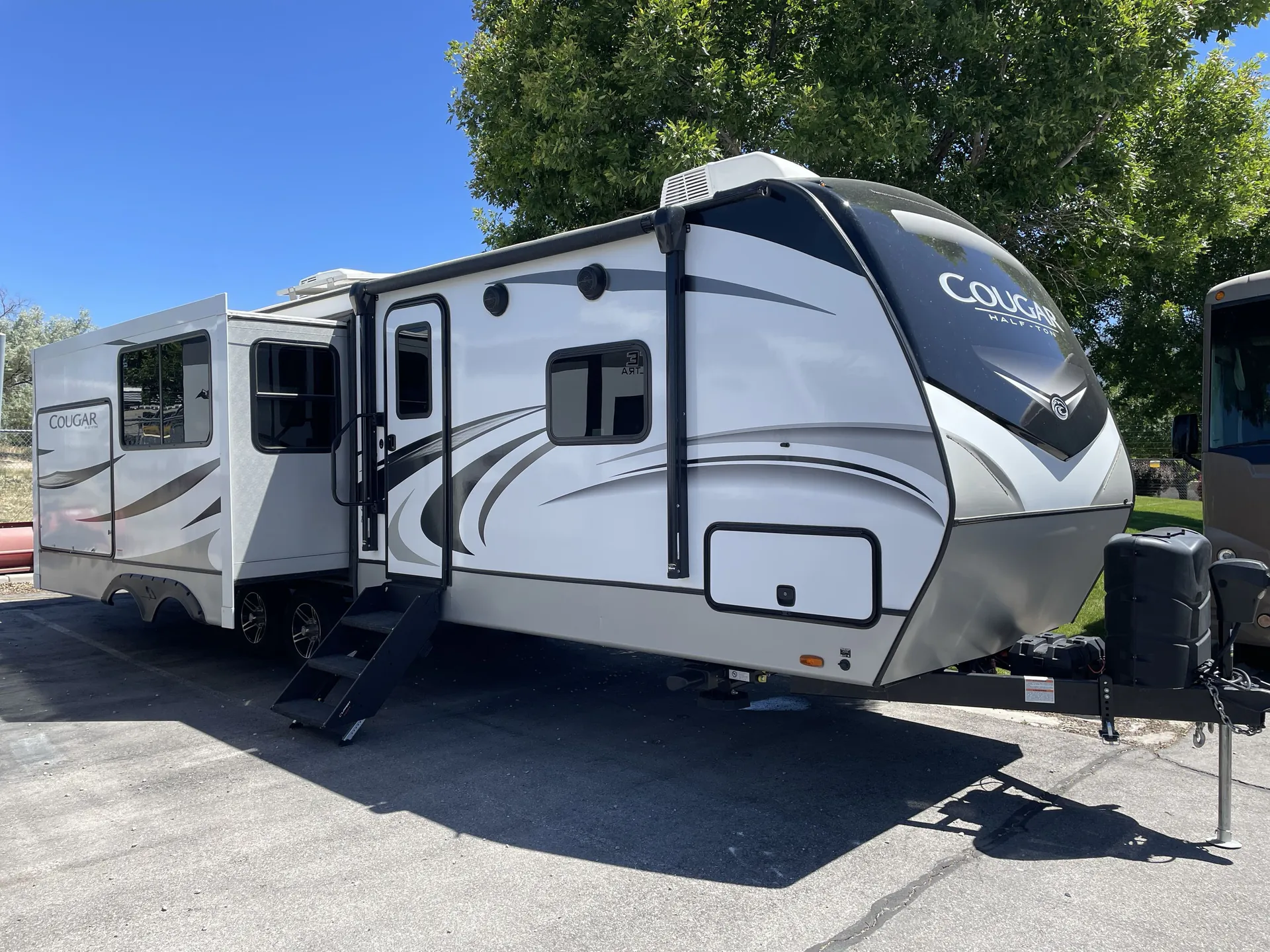2022 Keystone Cougar Half-Ton 29RLKWE - Photo 2