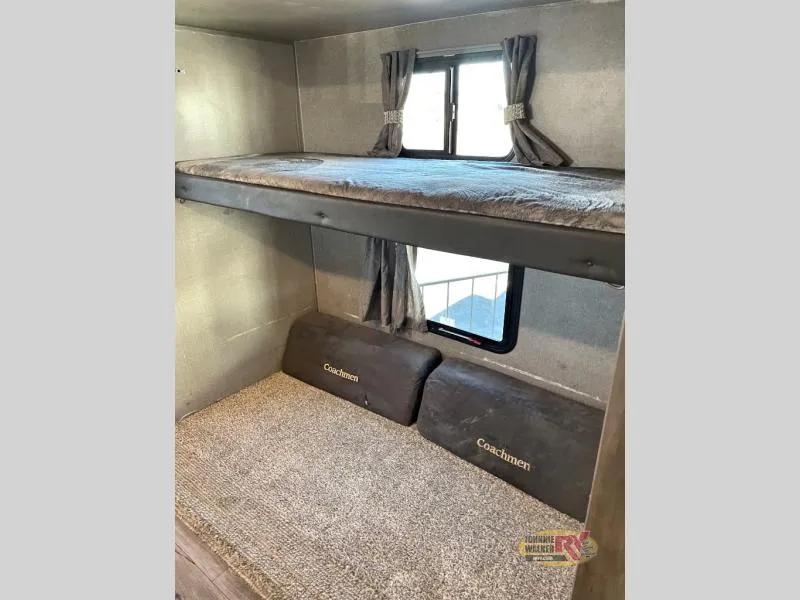 2022 Coachmen Catalina Legacy Edition 343BHTS - Photo 4