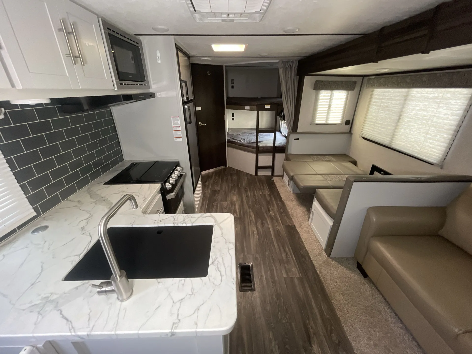 2021 Keystone Bullet 273BHS — living area main