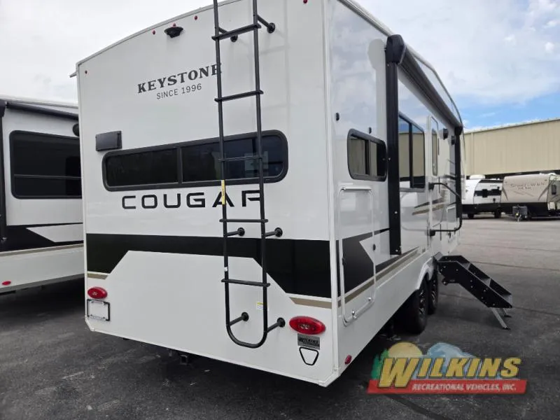 2026 Keystone Cougar Half-Ton 23MLE - Photo 4