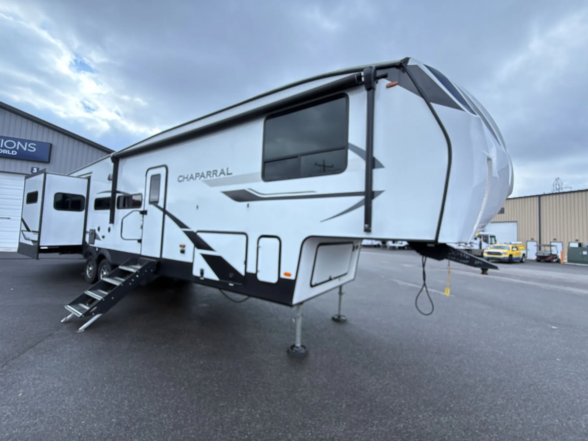 2024 Coachmen Chaparral 355FBX - Photo 2