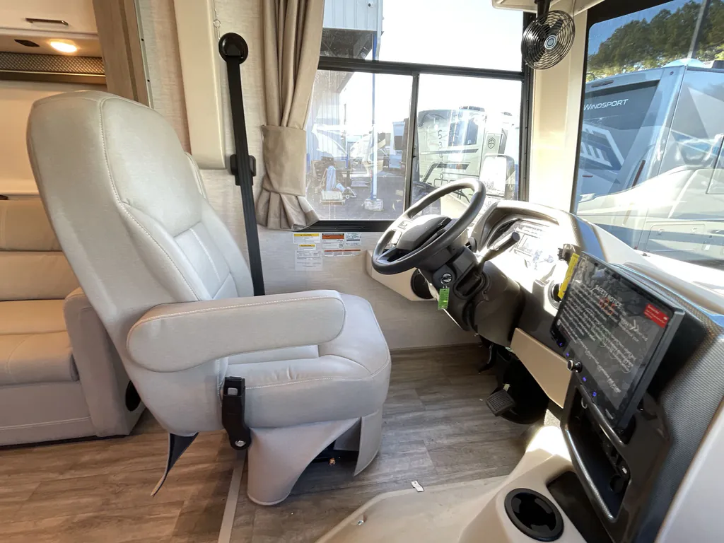 2026 Thor Motor Coach Freedom Traveler A29, Photos photo 24