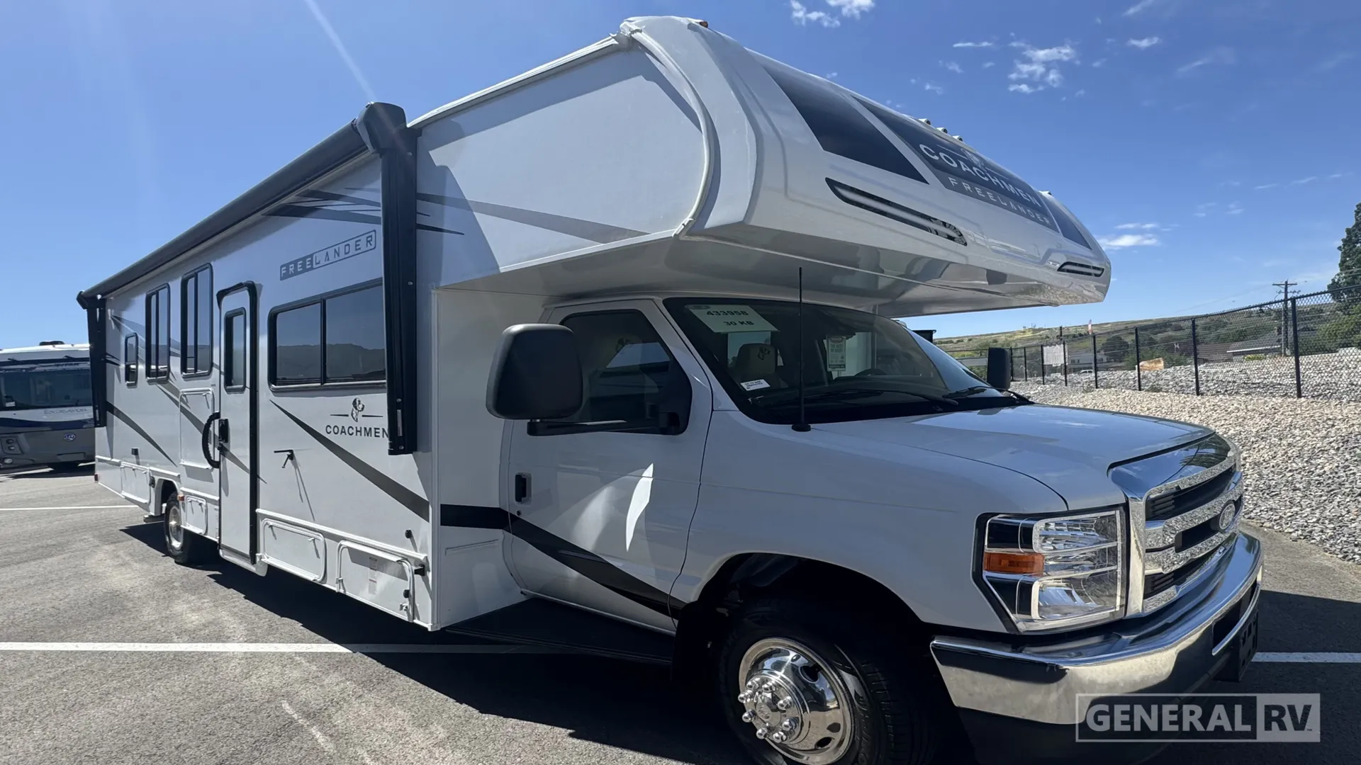 2026 Coachmen Freelander 30KB - Photo 2