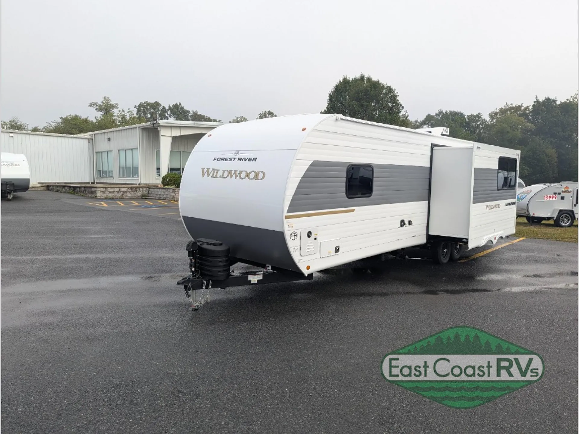 2026 Forest River Wildwood 300ICE — Photo 7