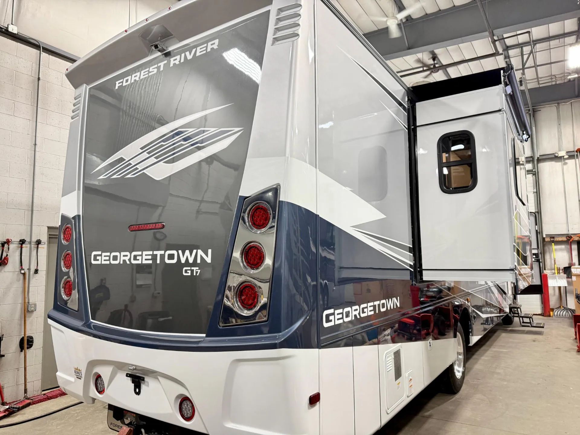 2026 Forest River Georgetown 7 Series 36D7 — Photo 5