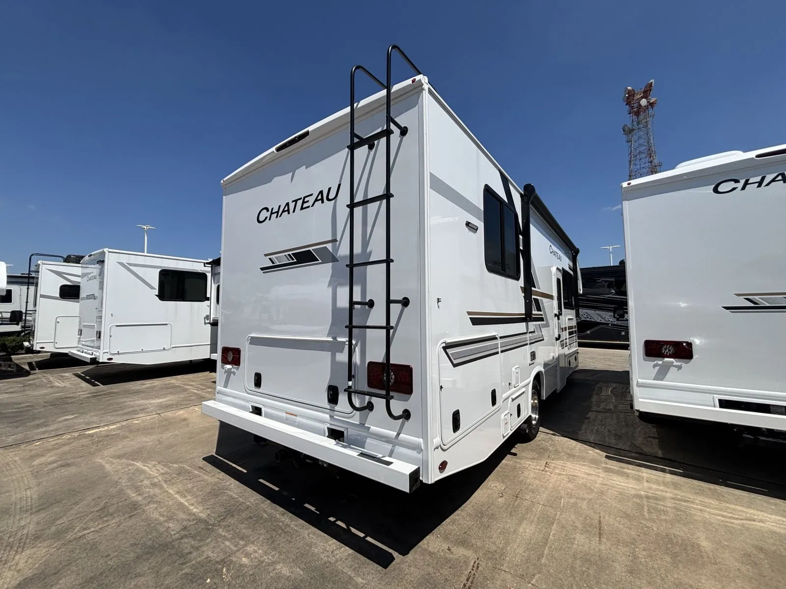 2027 Thor Motor Coach Chateau Bunkhouse - Photo 4