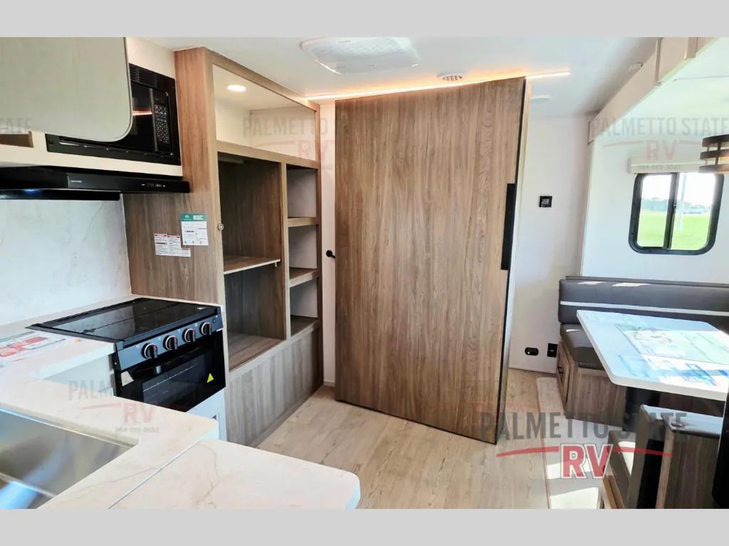 2026 Coachmen Freedom Express Ultra Lite 258BHS, Photos photo 18