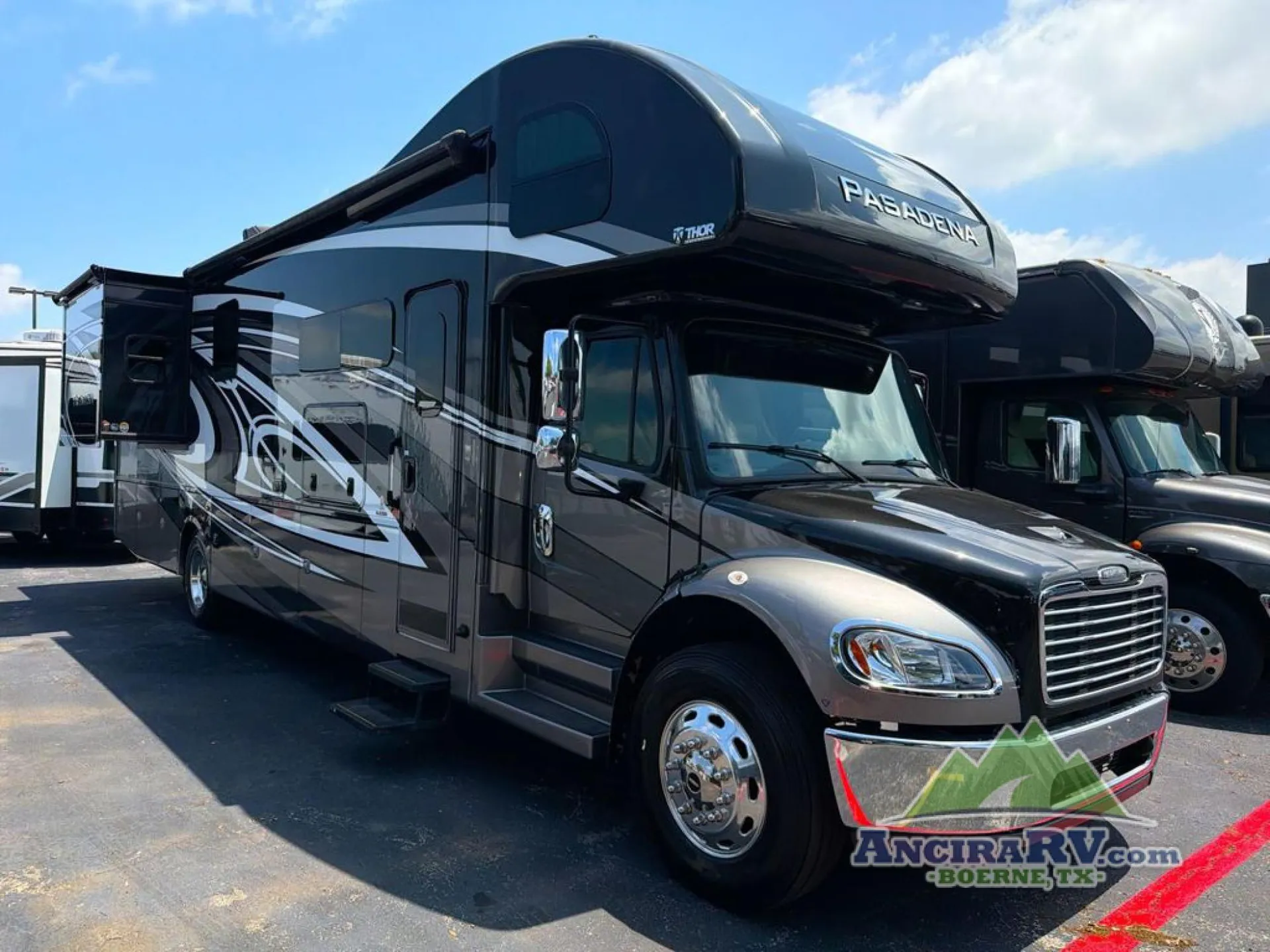 2023 Thor Motor Coach Pasadena 38MX - Photo 4