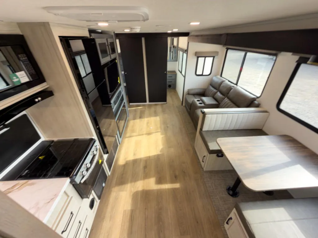2027 Forest River Solaire 3150TBSS, Photos photo 47