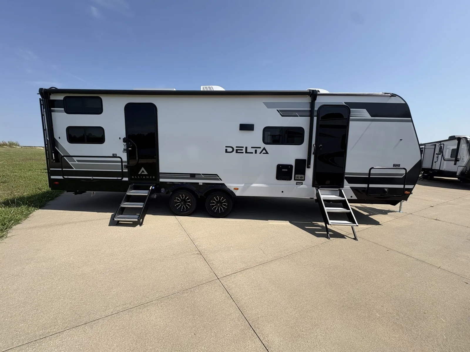 2026 Alliance RV Delta 281BH - Photo 2