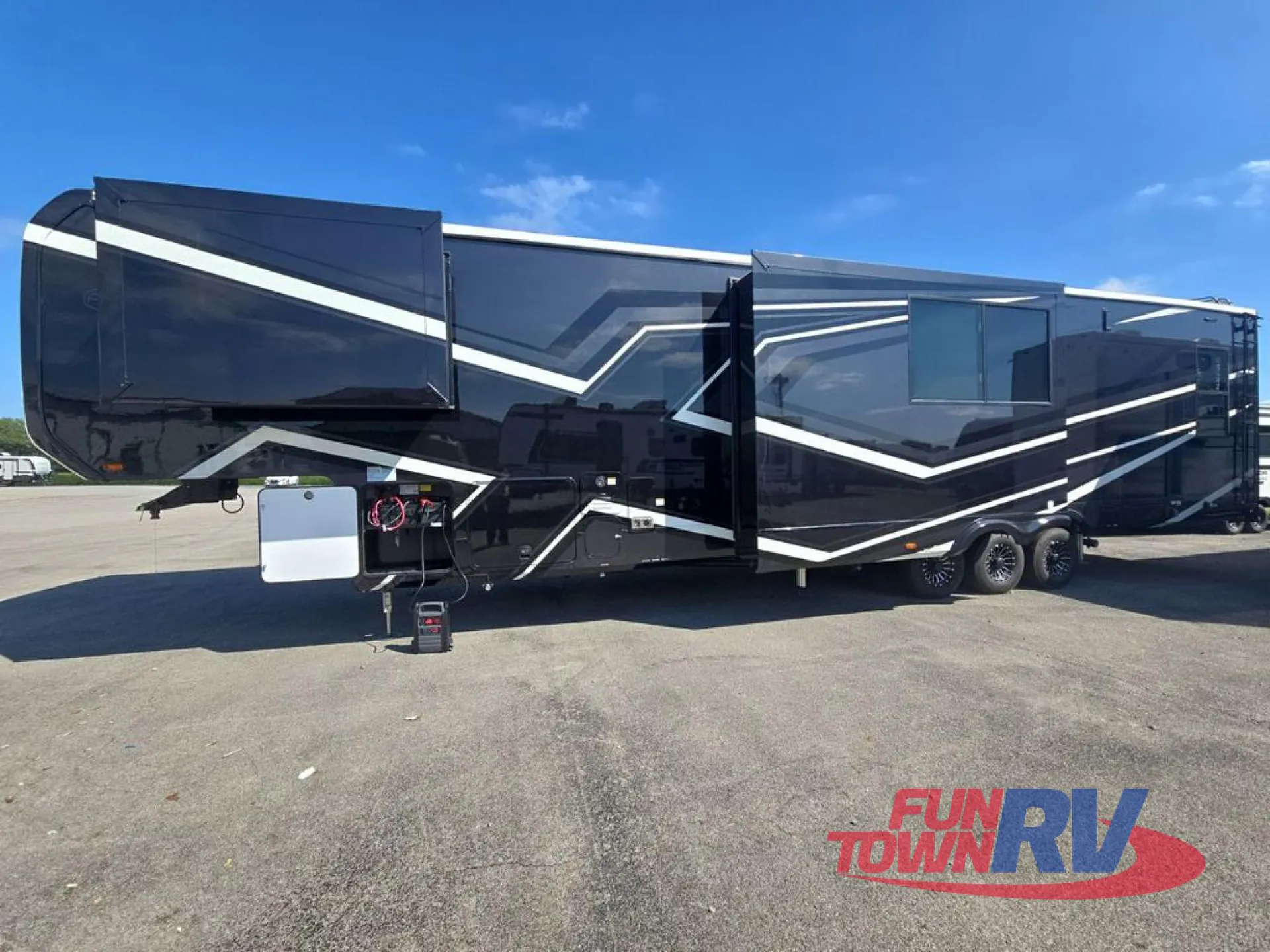 2027 Forest River XLR Nitro 41G14 for sale in Edinburgh, IN | RV Envy