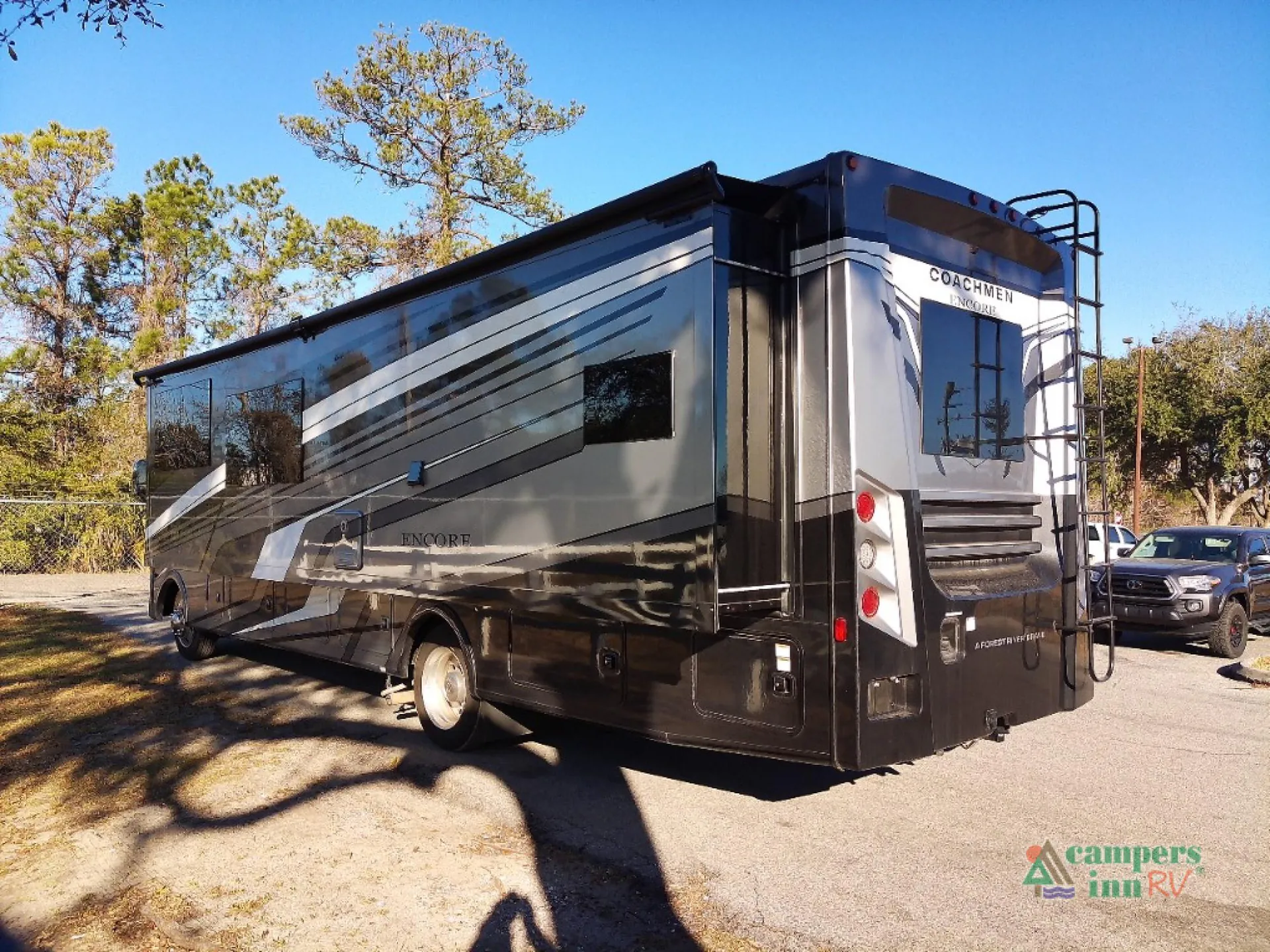 2025 Coachmen Encore 335FS - Photo 4
