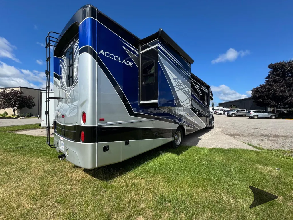 2022 Entegra Coach Accolade 37K, Photos photo 5