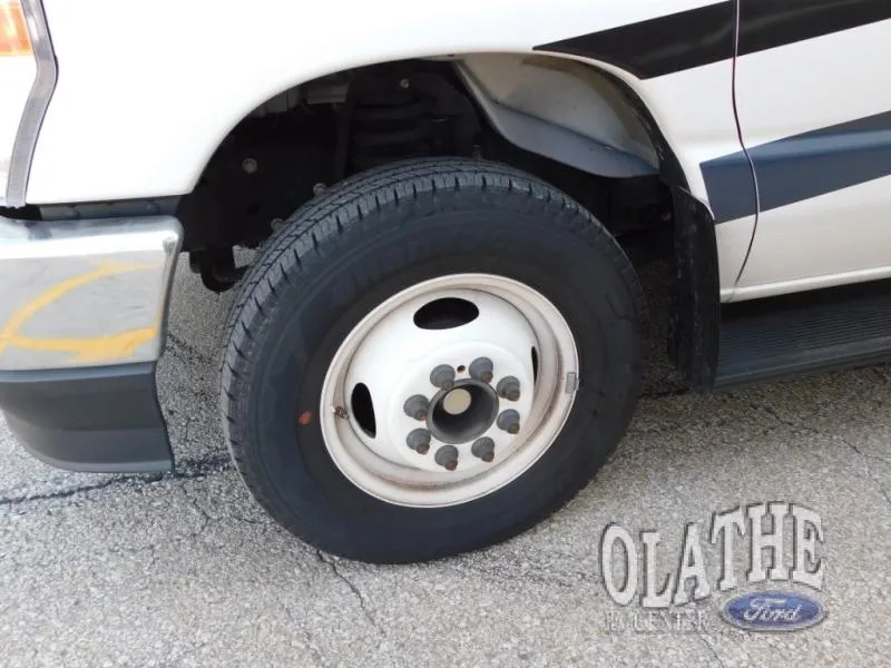 2024 Coachmen Freelander 27QB Chevy - Photo 4
