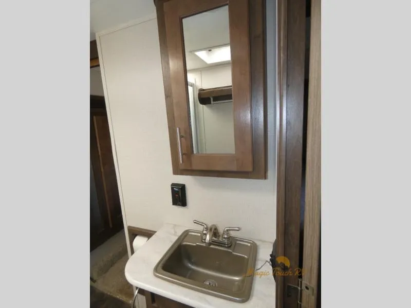 2019 Forest River RV Wildcat Maxx 315BHX - Photo 4