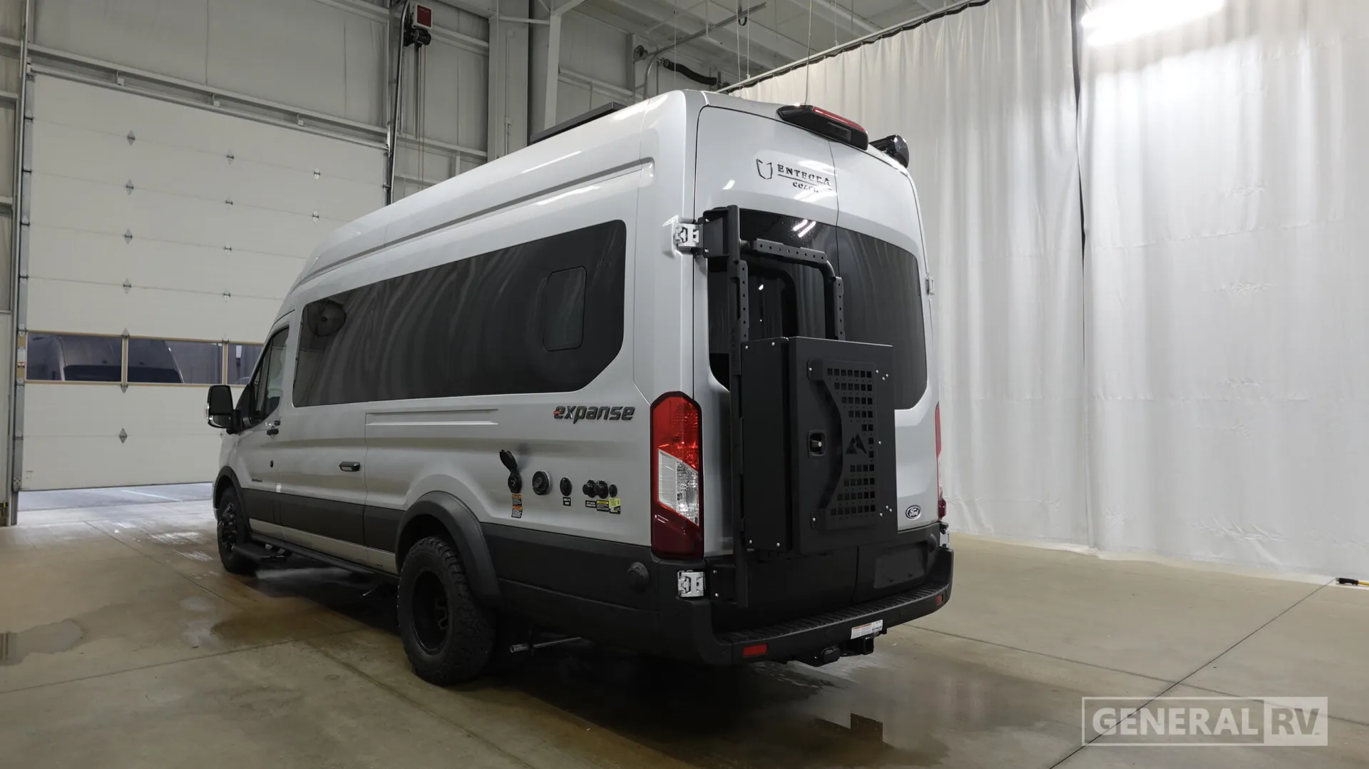2026 Entegra Coach Expanse 21L - Photo 4