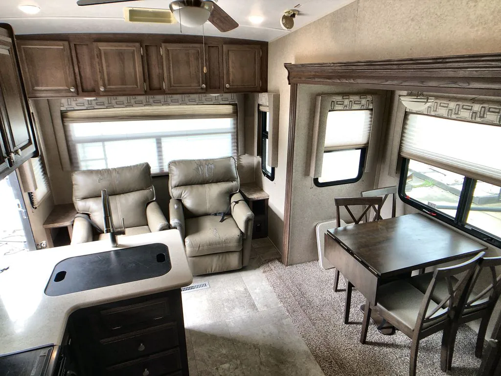 2019 Forest River Flagstaff Super Lite 524RLBS - Photo 3