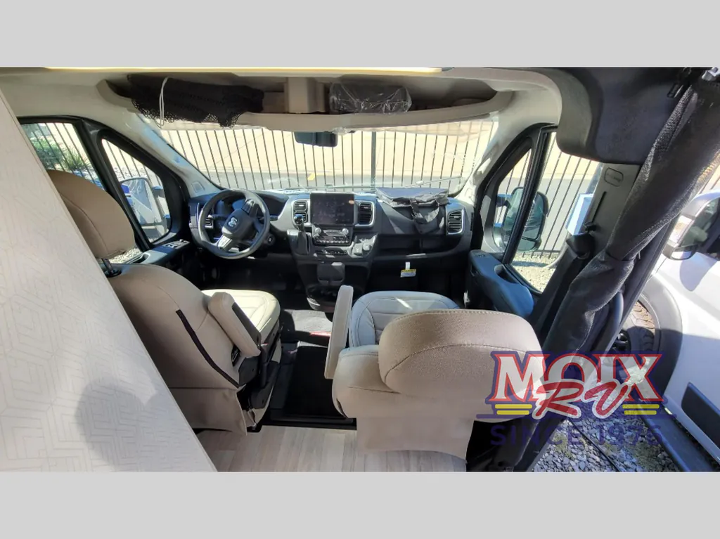 2027 Thor Motor Coach Tellaro 20Y, Photos photo 19