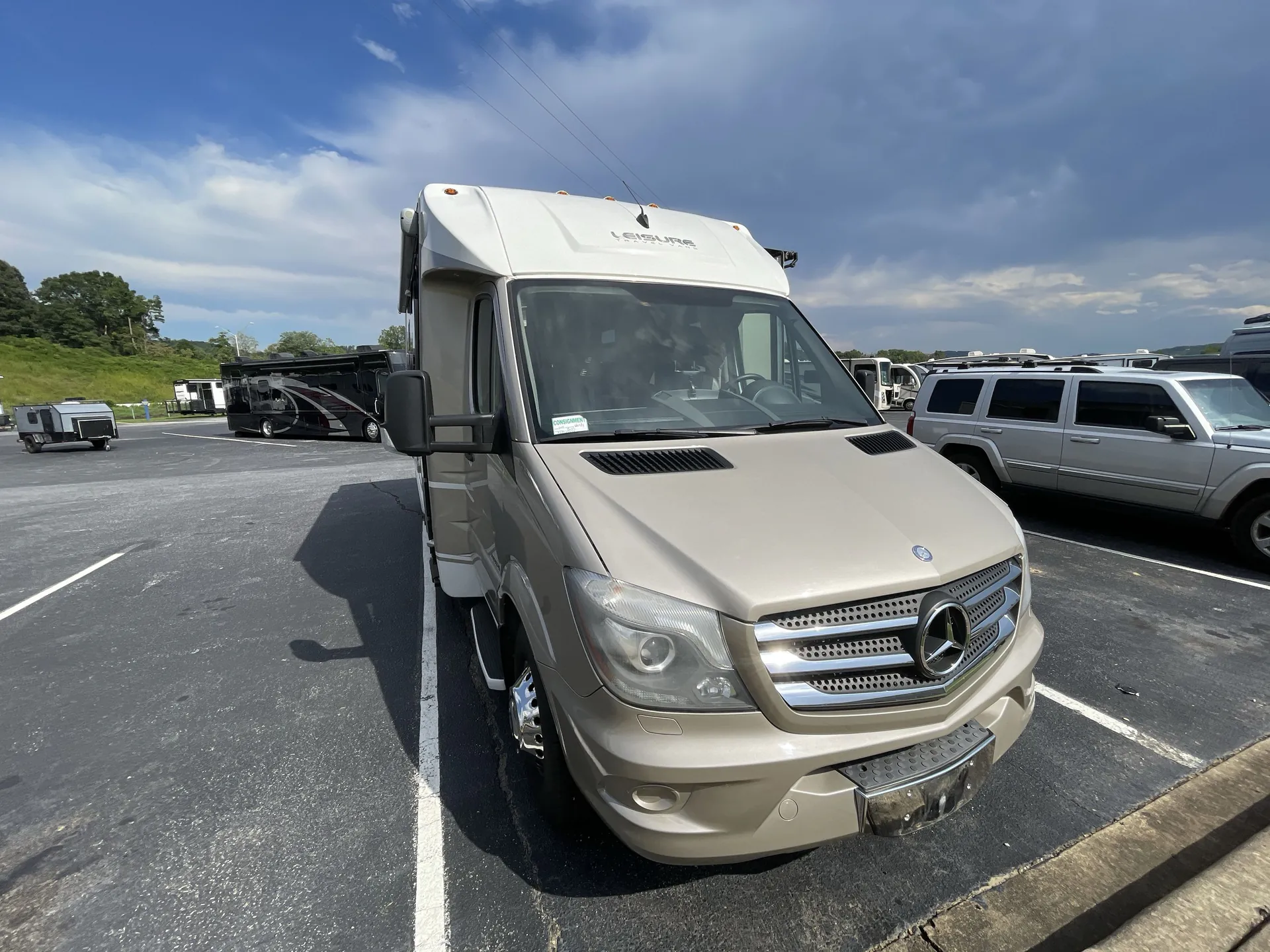 2014 Leisure Travel Unity U24MB - Photo 2