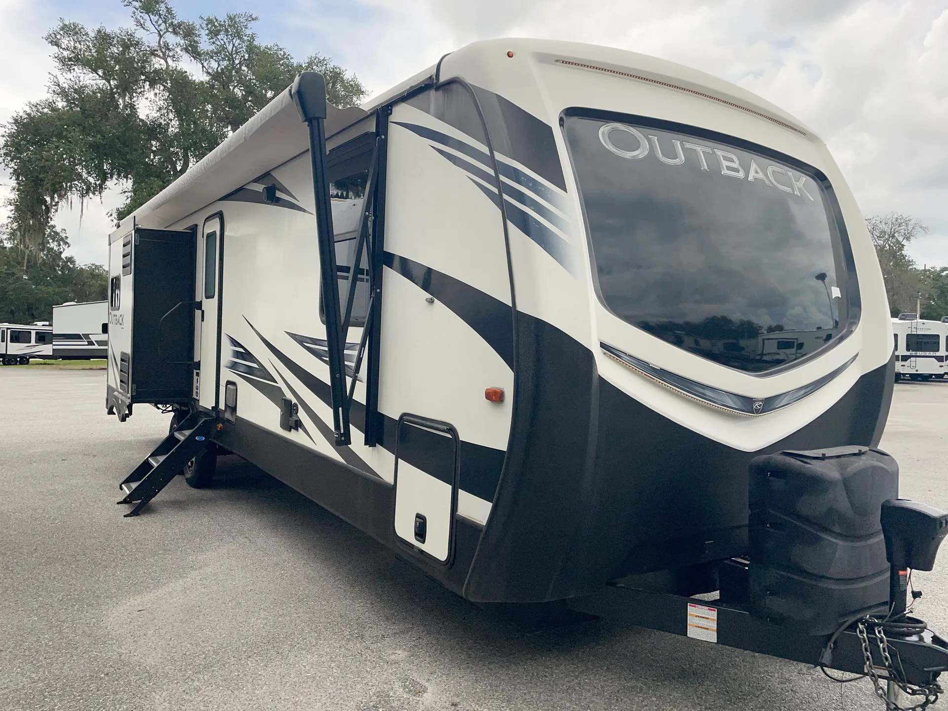 2020 Keystone Outback 335CG dealer photo 1 from Camping World