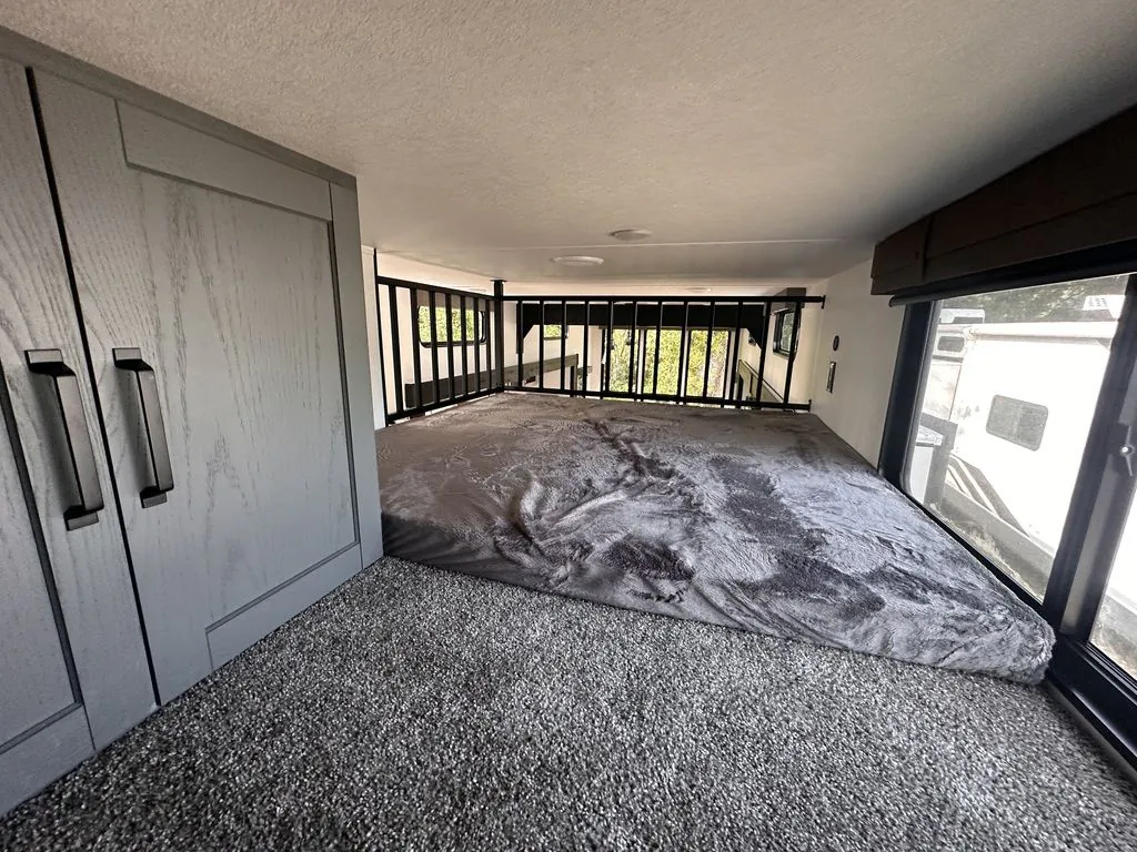 2026 Forest River Puma Vista 401RLFT — Photo 7