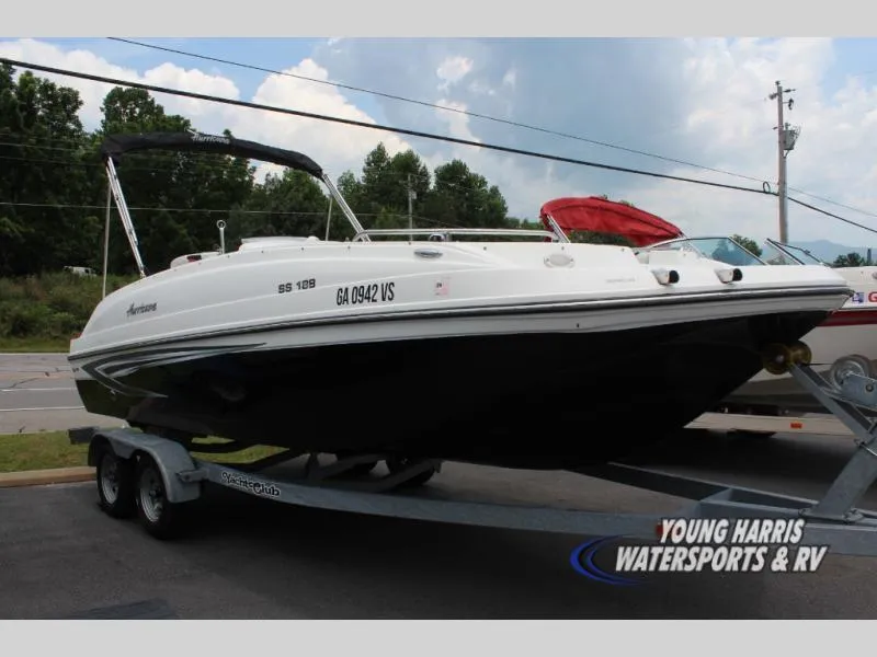 2022 Hurricane SunDeck Sport OB Used    188 - Main photo