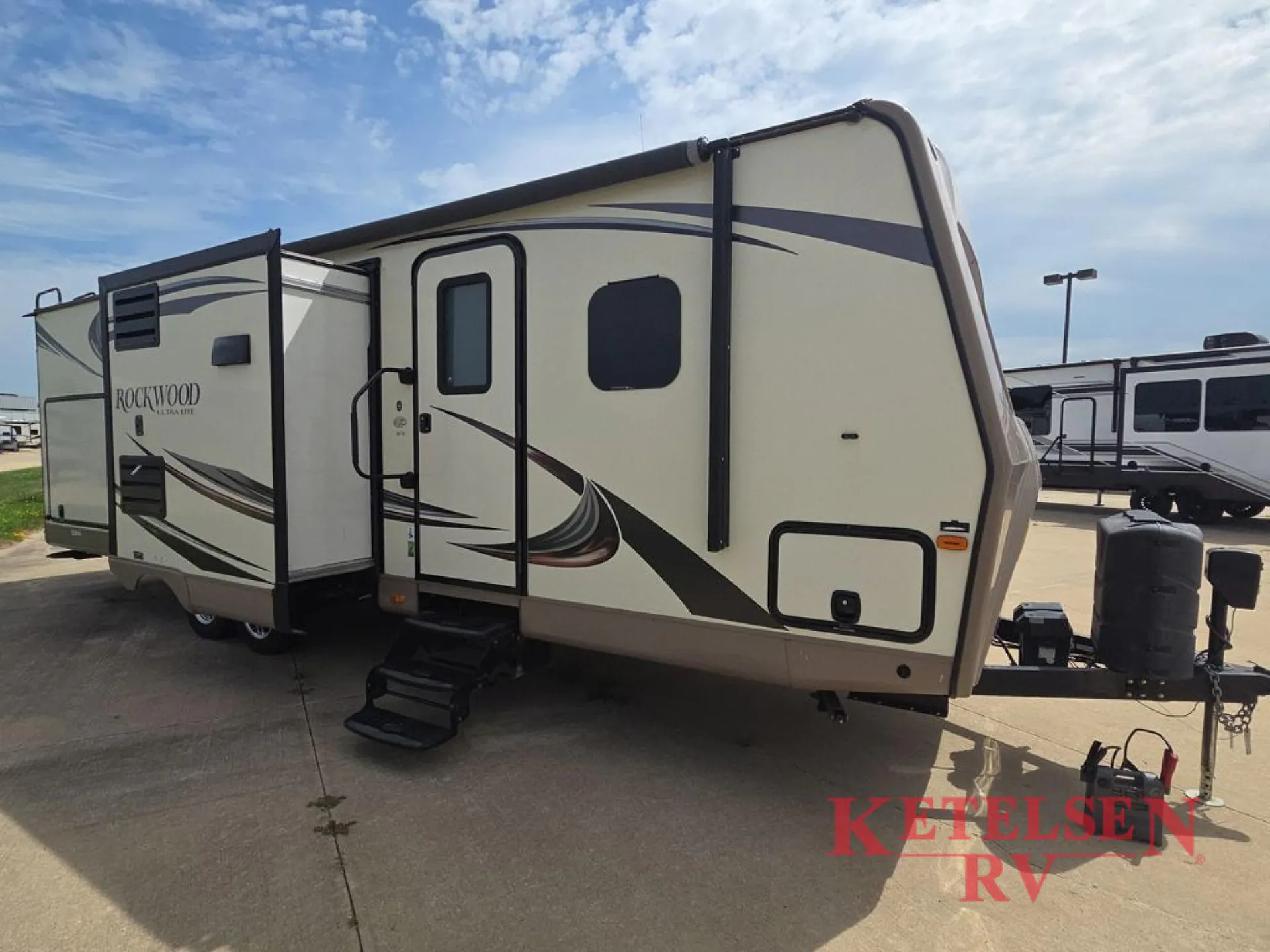 2015 Forest River Rockwood Ultra Lite 2607A - Photo 3