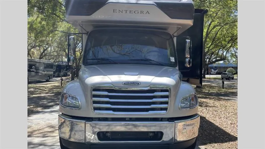 2026 Entegra Coach Accolade 37K - Photo 3