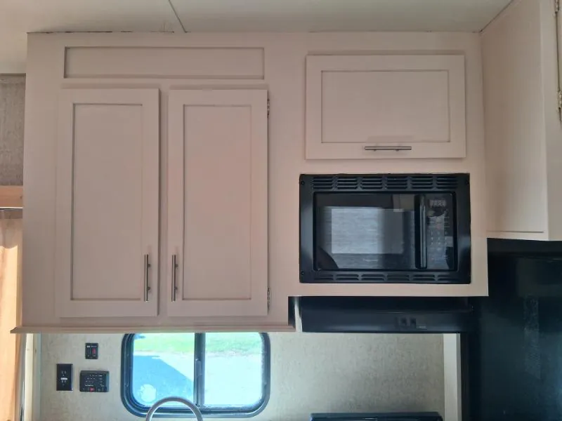 2016 Forest River Cherokee 39KR — Photo 6