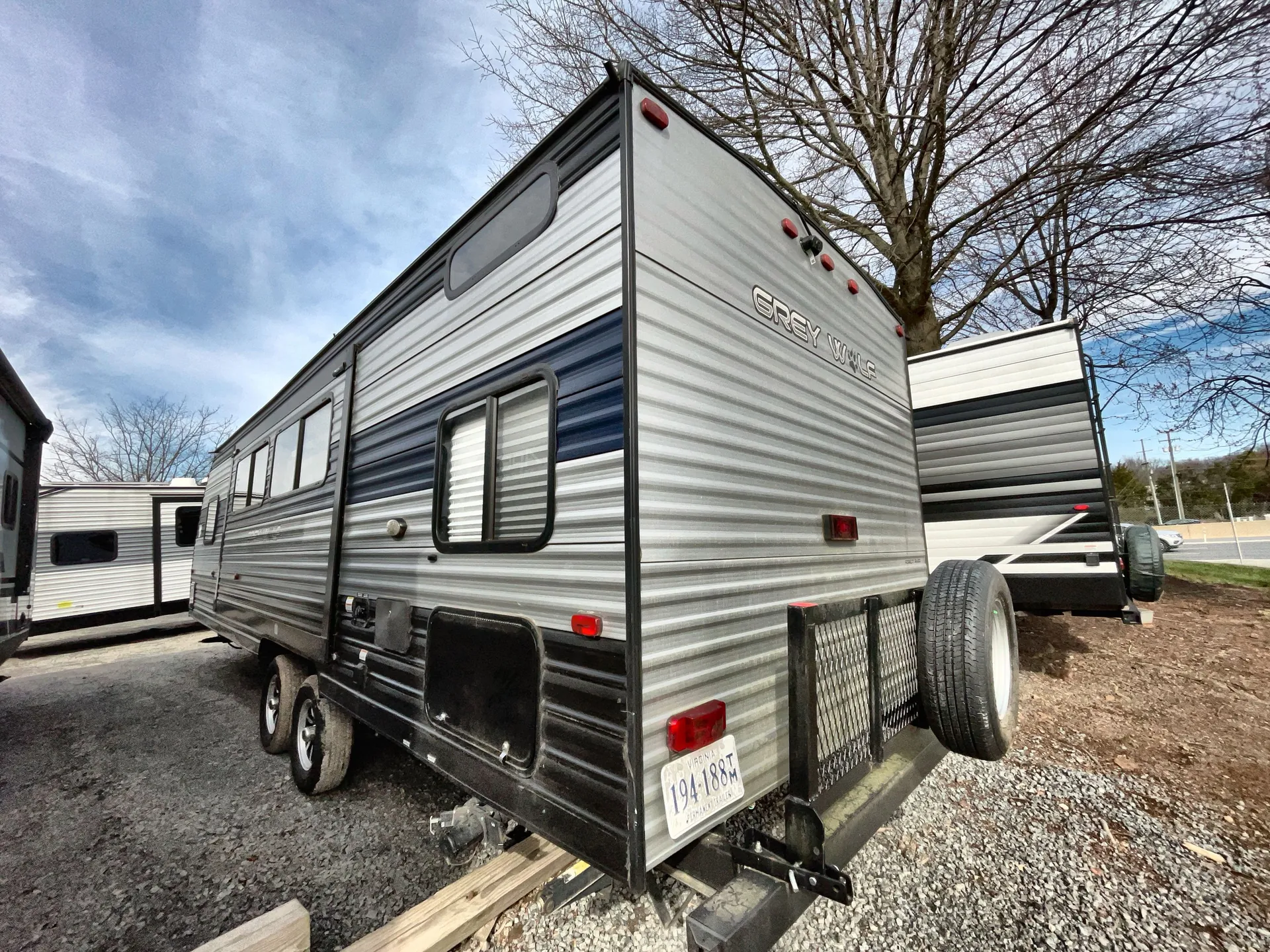 2022 Forest River Cherokee Grey Wolf 26DBH — campside