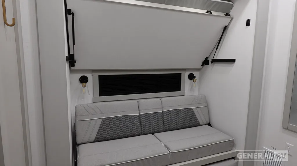 2026 Brinkley Model Z 3610, Photos photo 26