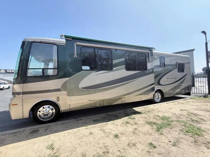 2006 Newmar Mountain Aire Used    MACA 3778 - Photo 2