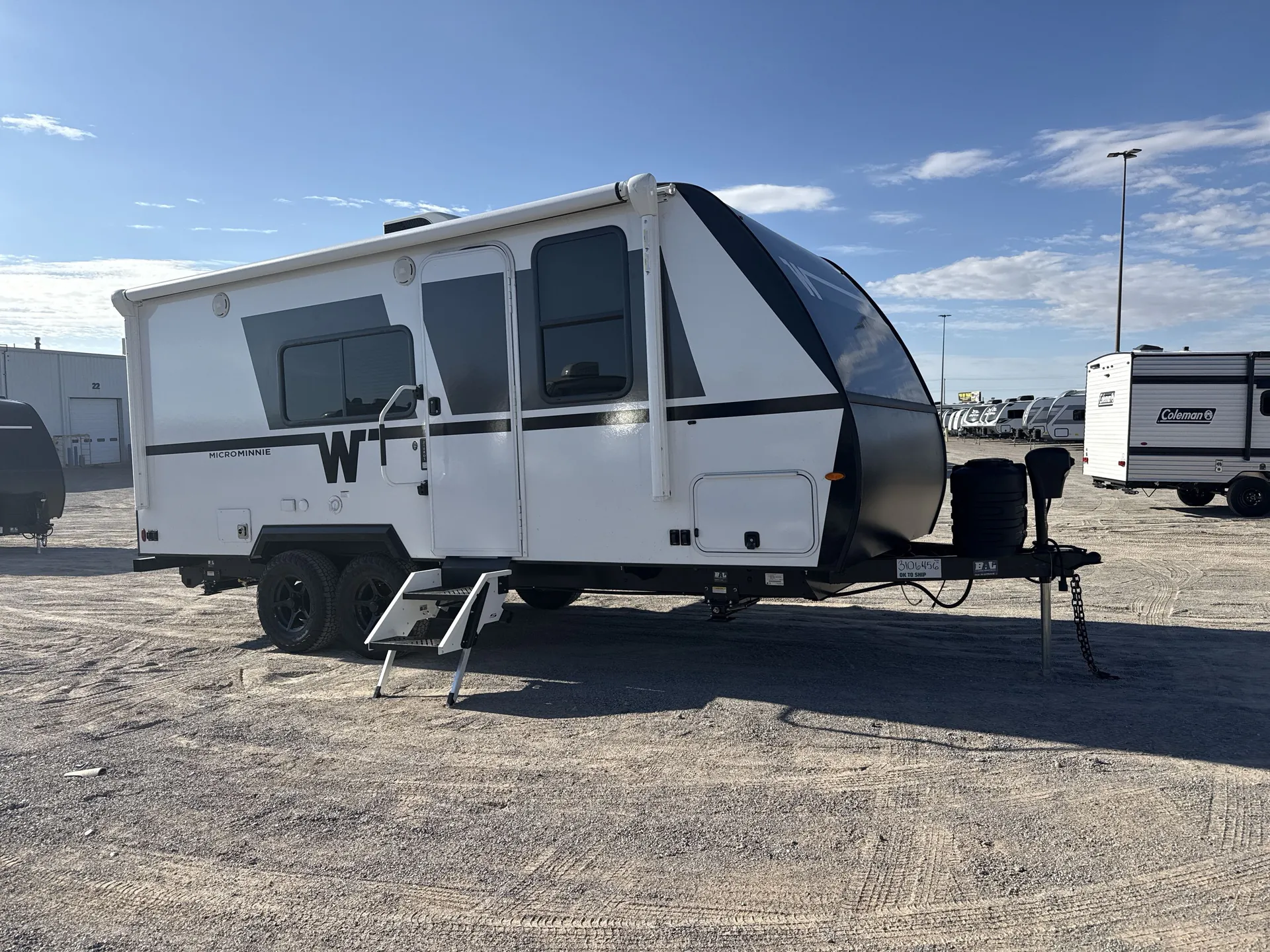 2027 Winnebago Micro Minnie 2108DS