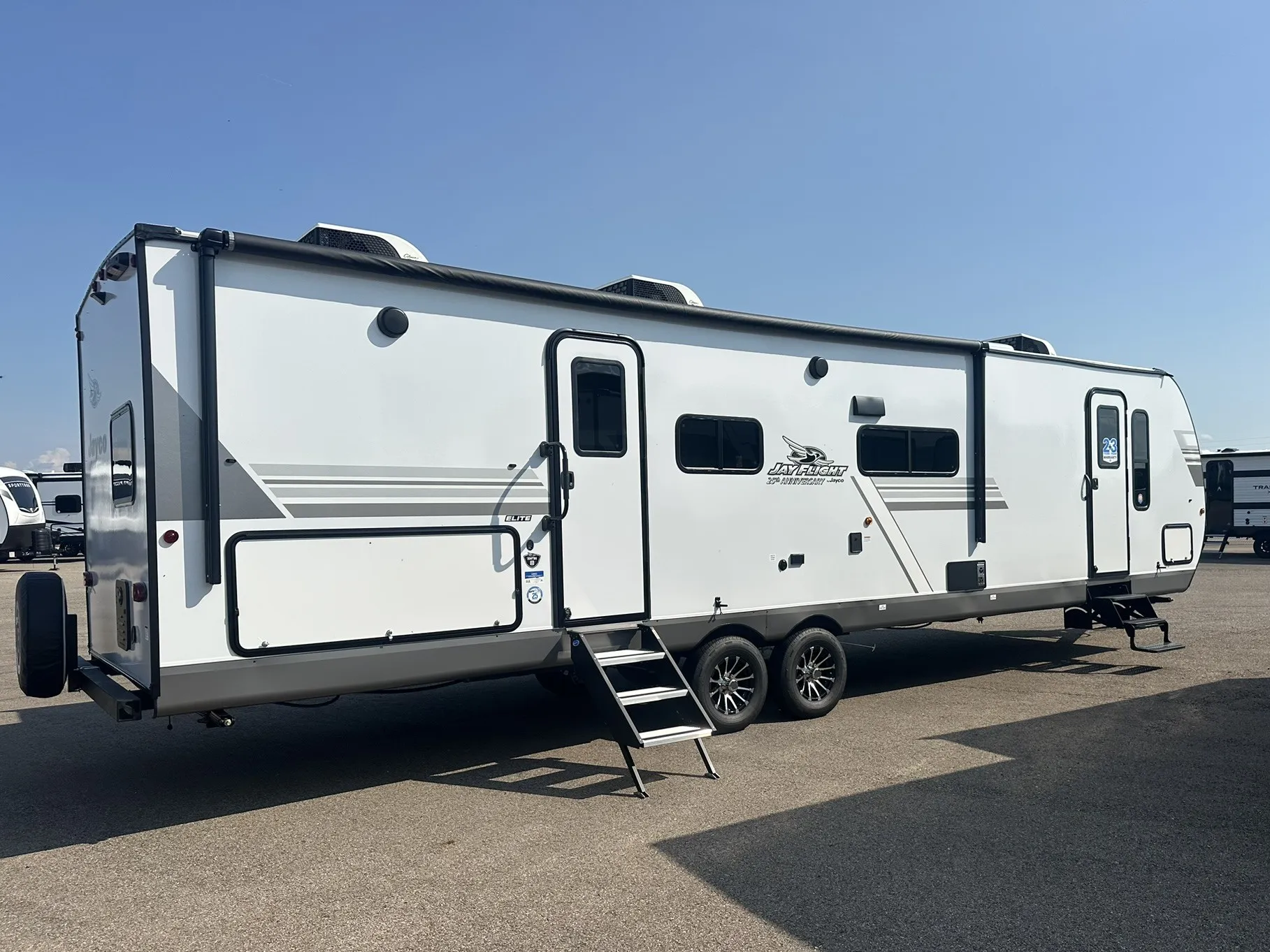 2027 Jayco Jay Flight SLX 330TBS - Photo 4