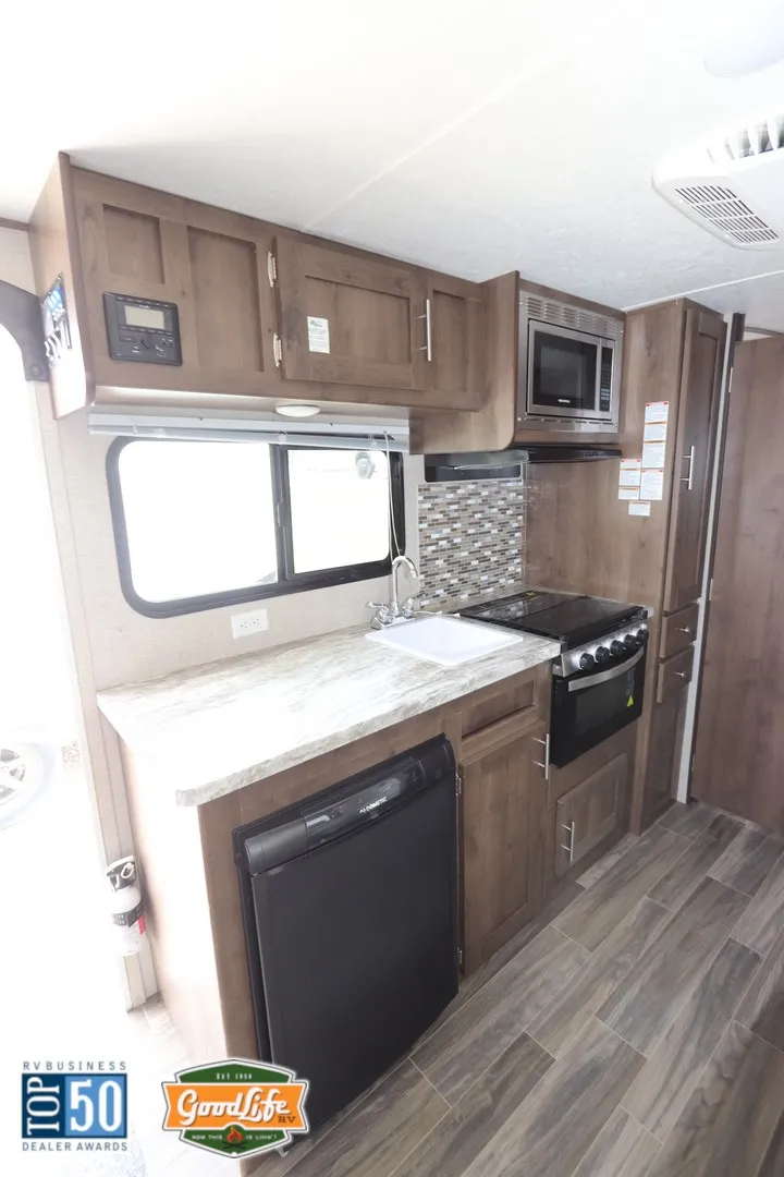 2019 Forest River Shasta 18BH - Photo 3