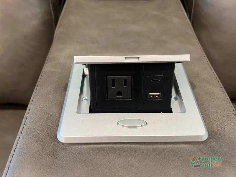 2027 Venture RV SportTrek Touring Edition 343VIB - Photo 4