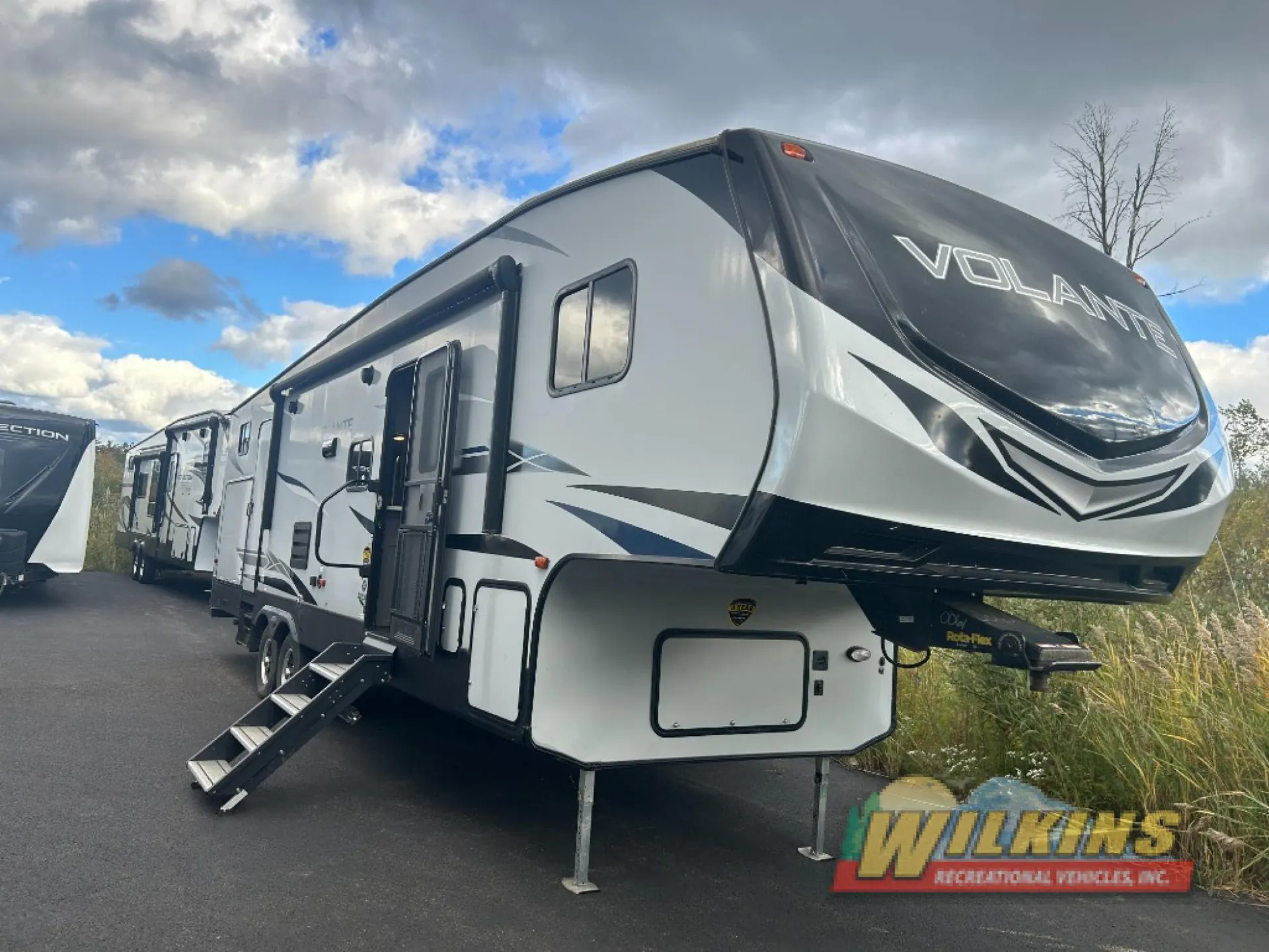 2021 CrossRoads Volante 310BH - Photo 2