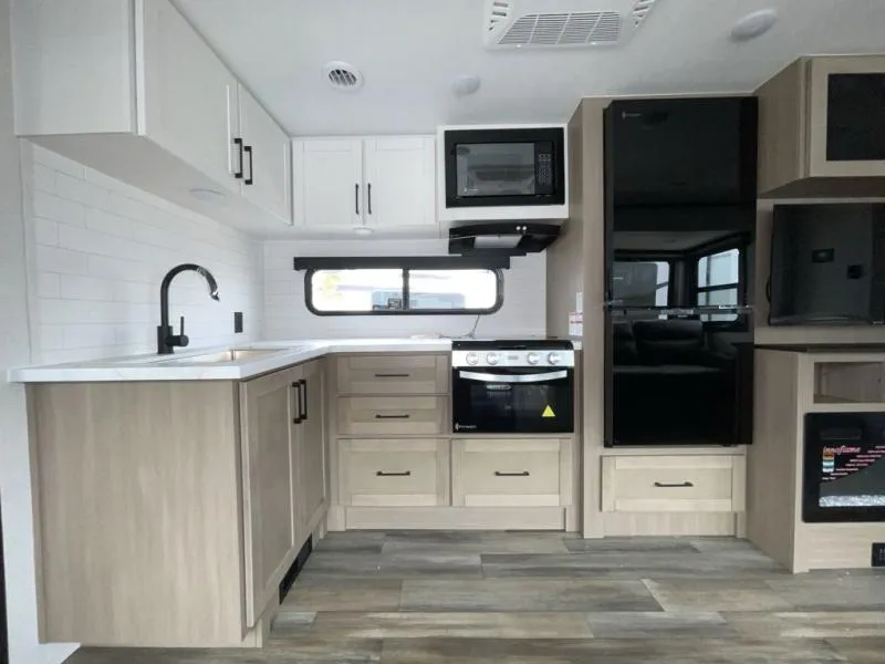 2026 Open Range RV Range Lite 270DBL - Photo 4