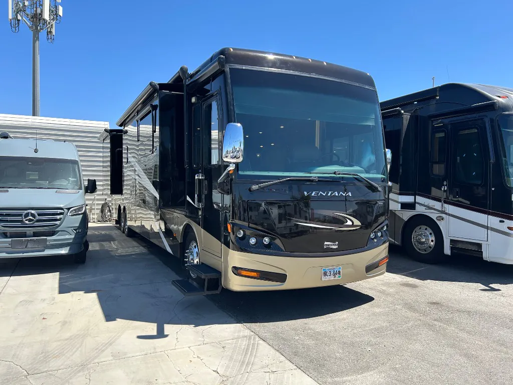 2015 Newmar Ventana 4369 - Photo 2