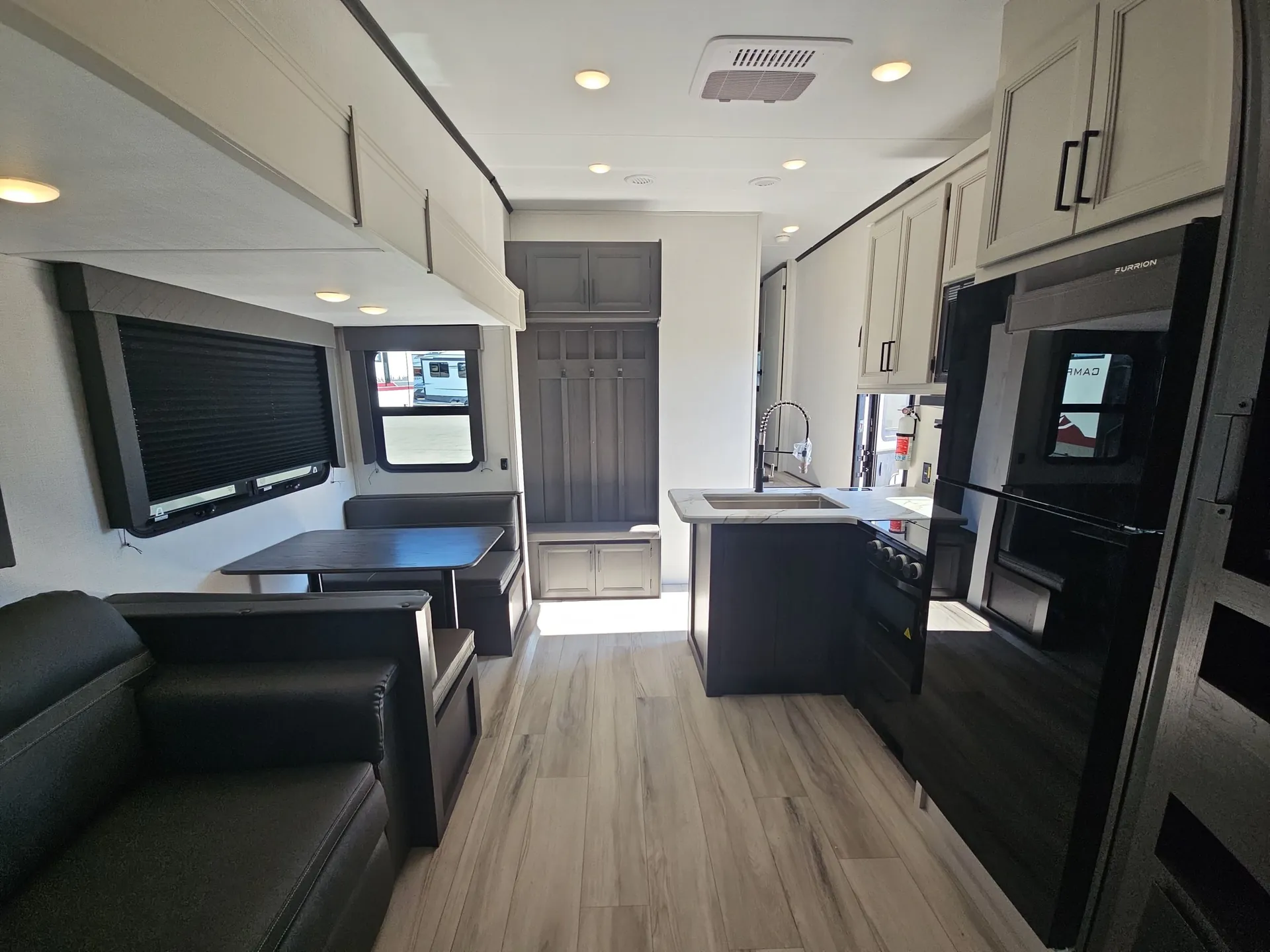 2026 Keystone Arcadia Select 24SRE — living area main
