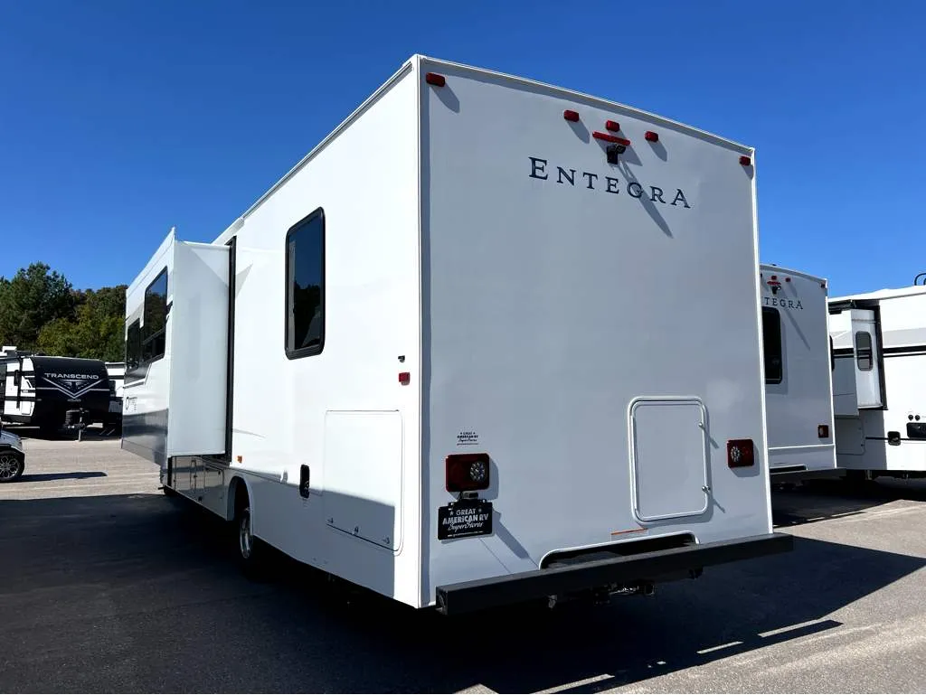 2026 Entegra Coach Odyssey SE 29KF - Photo 4