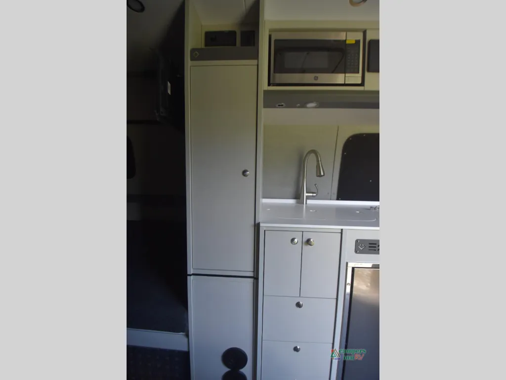2023 Outside Van Approach 170, Photos photo 21