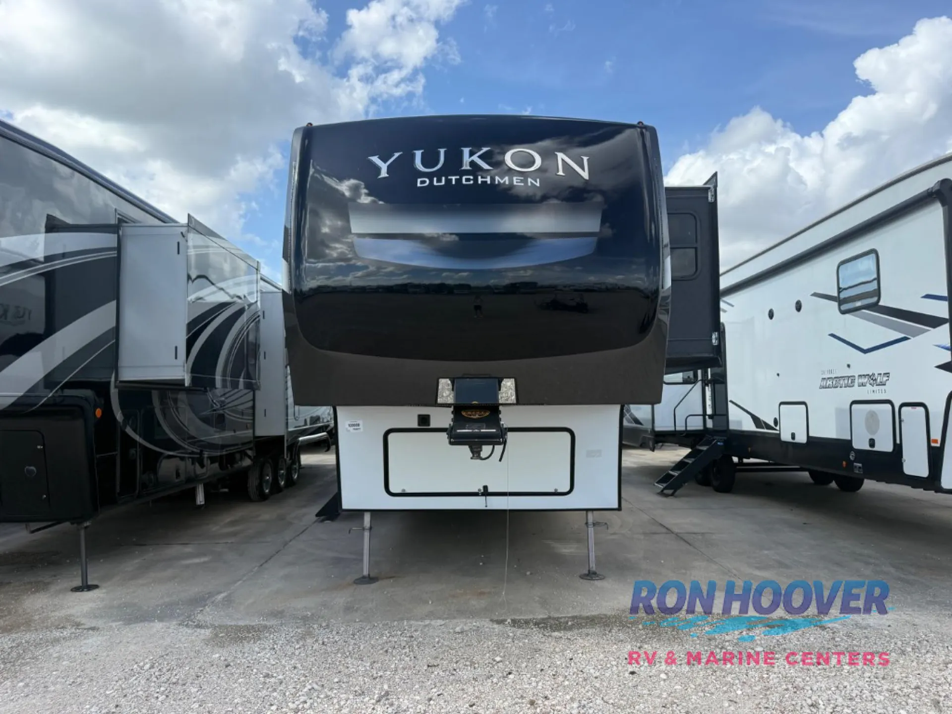 2021 Dutchmen Yukon 320RL - Photo 3