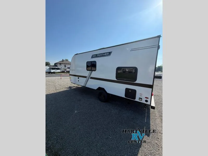 2027 Jayco Jay Feather Air SL 17BHSL - Photo 4