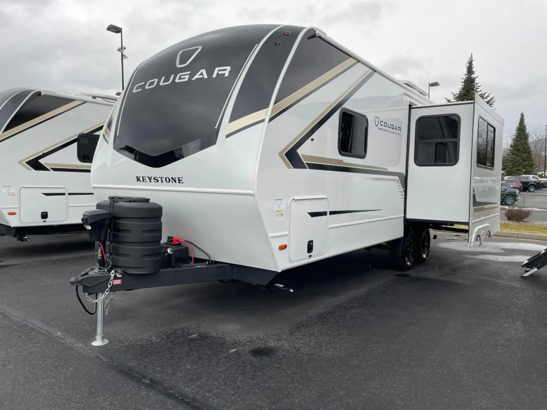 2026 Keystone Cougar Western 22RKWE dealer photo 2 from RnR RV Center Lewiston