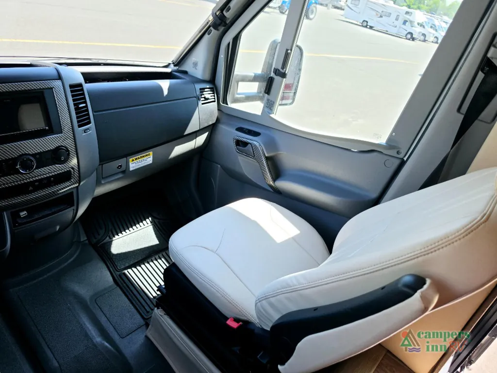 2019 Tiffin Wayfarer 24 FW, Photos photo 25