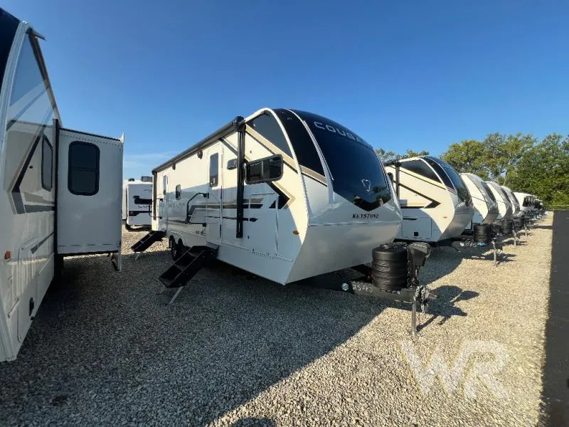 2026 Keystone Cougar Half-Ton 25FKD - Photo 2